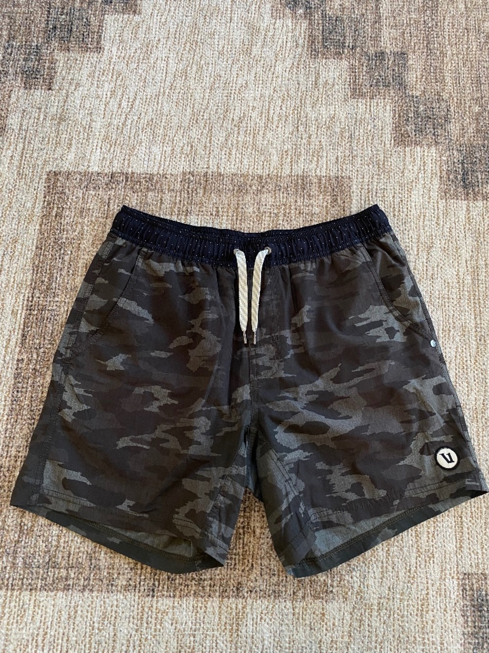 Vuori Kore Short Lined 5" - Picture 4 of 9